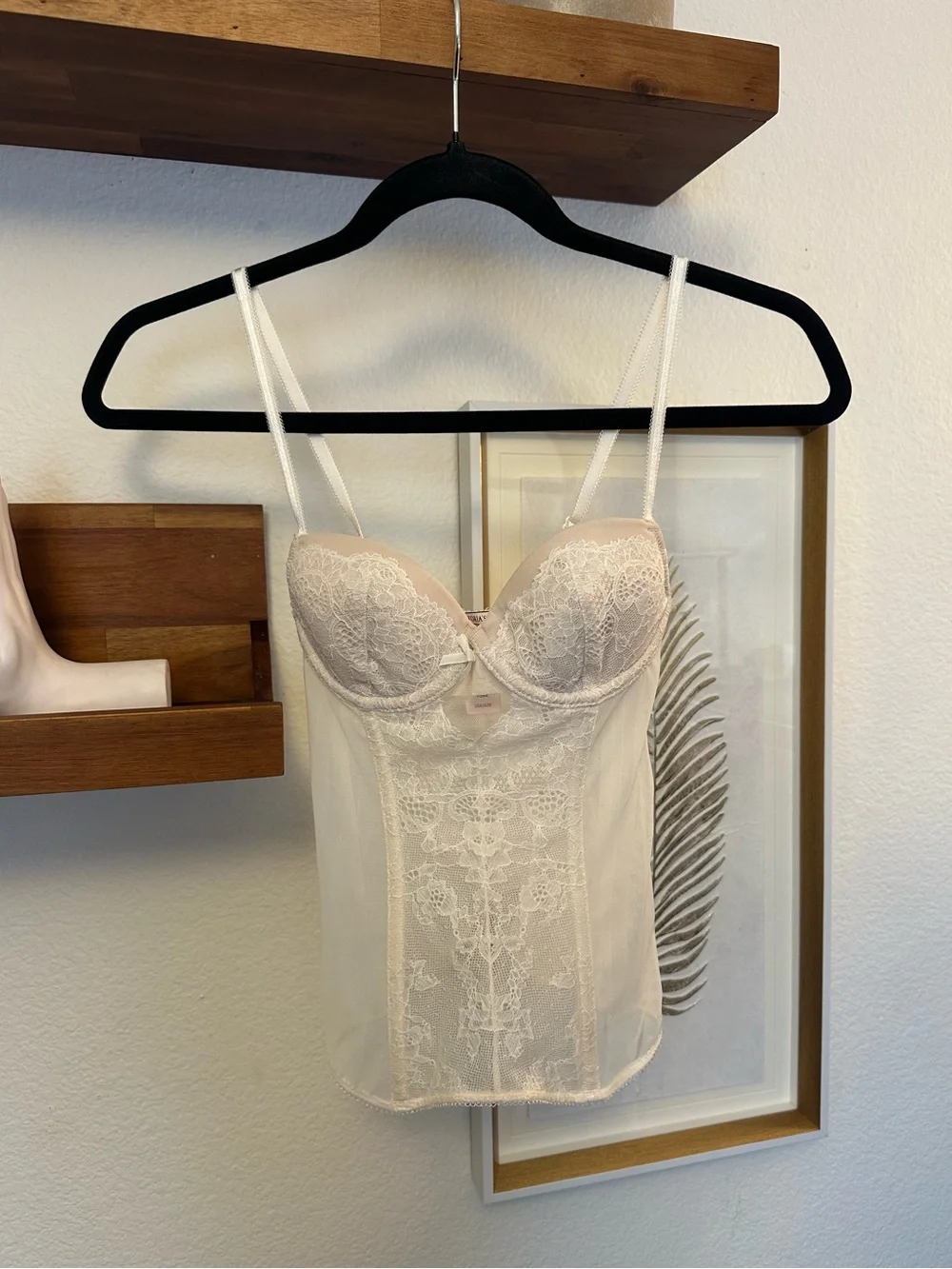 Victoria's Secret Cream Lace Bustier Camisole - Picture 4 of 5